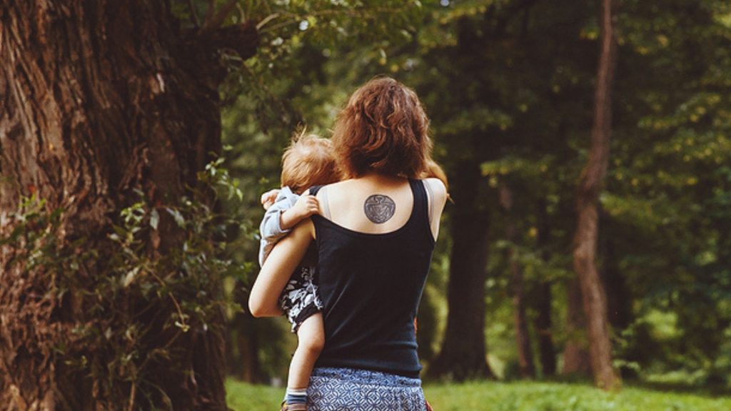 Die 40 tollsten Tattoo-Ideen für Mamas