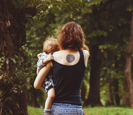 Die 40 tollsten Tattoo-Ideen für Mamas