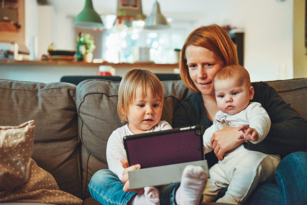 „Verhüten Sie?“ – Diese Dreistigkeiten erlebt eine Mama auf Arbeitssuche