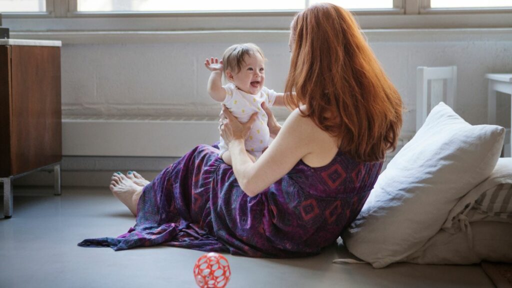 So kann dein Baby endlich gut aufstoßen – der geniale Trick einer echten Mama