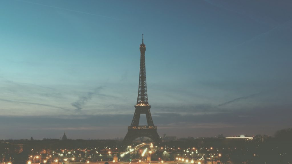 Mutter lässt Kinder allein, um Freund in Paris zu besuchen: