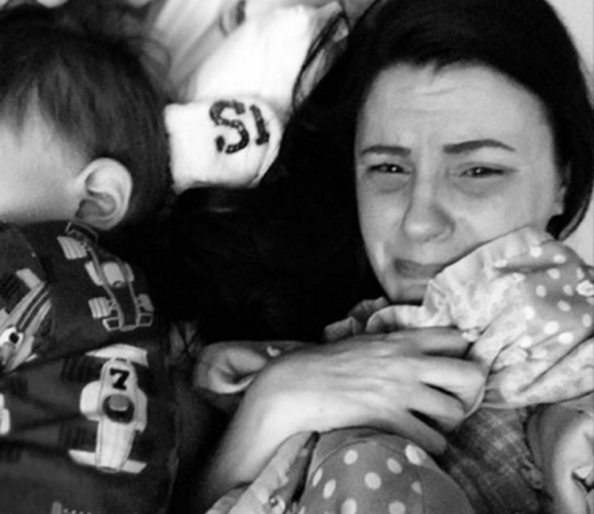 Furchtbare Tragödie: Ihr 7 Monate altes Baby ist erstickt
