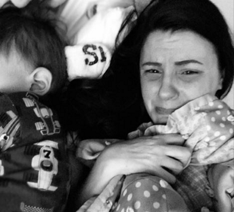 Furchtbare Tragödie: Ihr 7 Monate altes Baby ist erstickt – nun warnt die Mutter