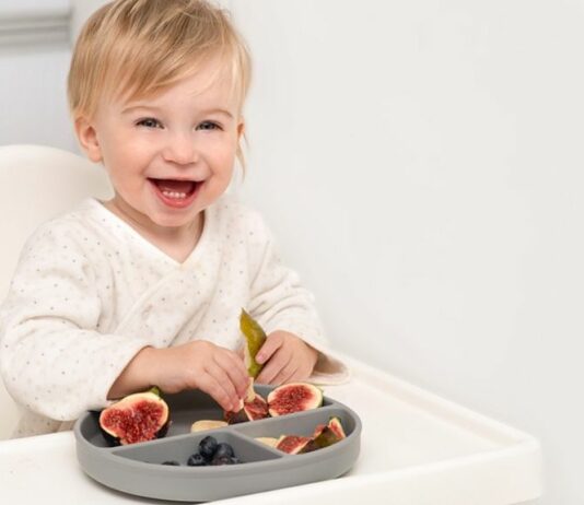 Baby led weaning: So klappt's mit dem Start in die breifreie Zeit