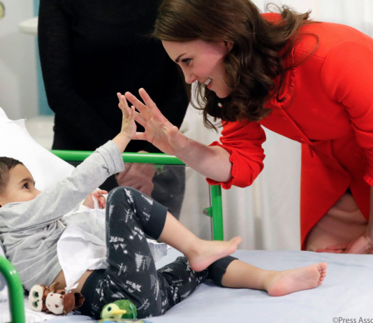 Applaus! Herzogin Kate bricht mit Traditionen, um eine selbstbestimmte Geburt zu erleben