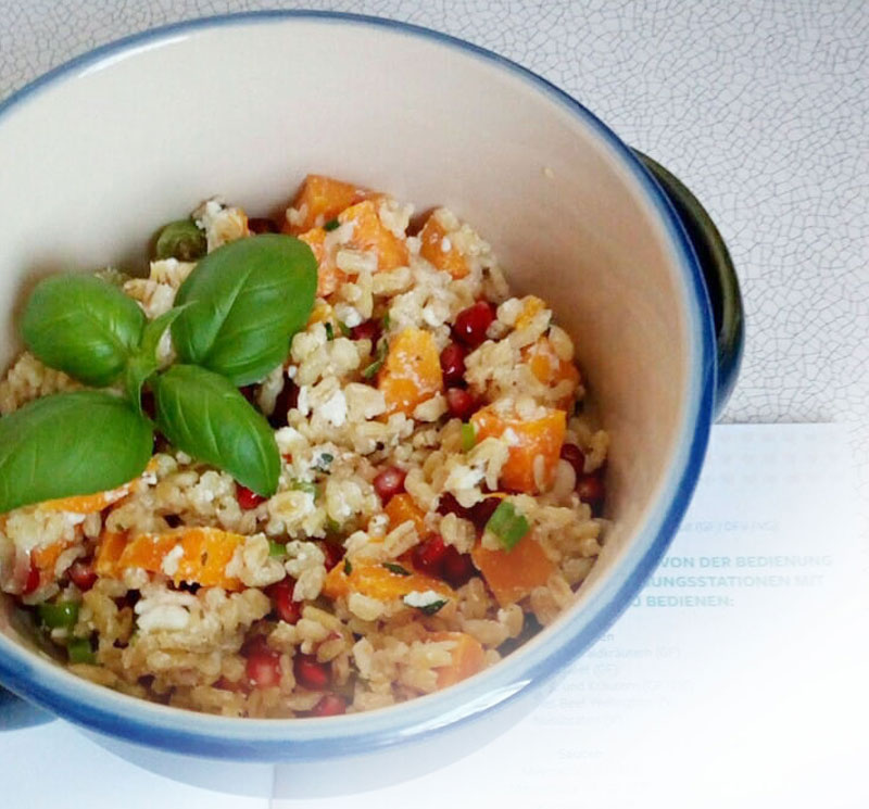 Ebly Salat: Ebly mit Butterkürbis, Feta und Granatäpfeln