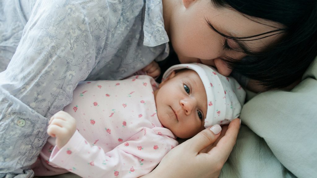 Müde! So viel Schlaf verlieren Mamas in Babys erstem Lebensjahr