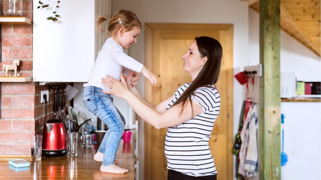 Viel cooler als Mama! Kinderlose Tanten sind wahre Heldinnen