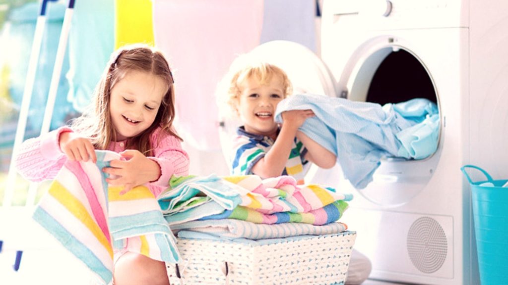 Hausarbeit macht Kinder erfolgreich und glücklich! (Zumindest auf lange Sicht…)