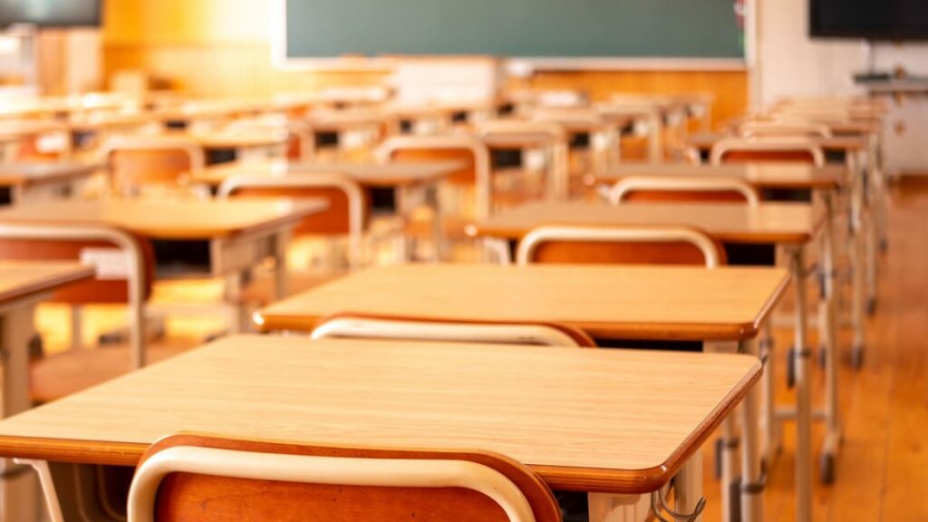 Meditieren statt Nachsitzen: Dieses Projekt macht Schule