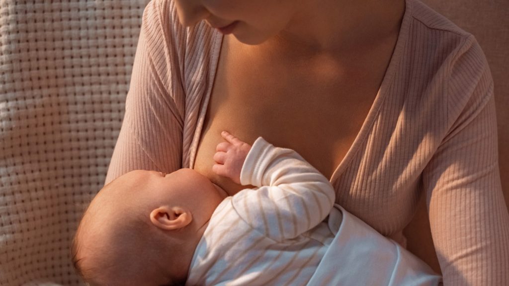 Schniefnase und Husten: Darf ich mein Baby stillen, wenn ich erkältet bin?