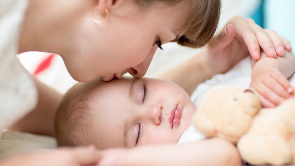 Baby Einschlafhilfe im Test: Mit 10 Tipps schneller schlafen