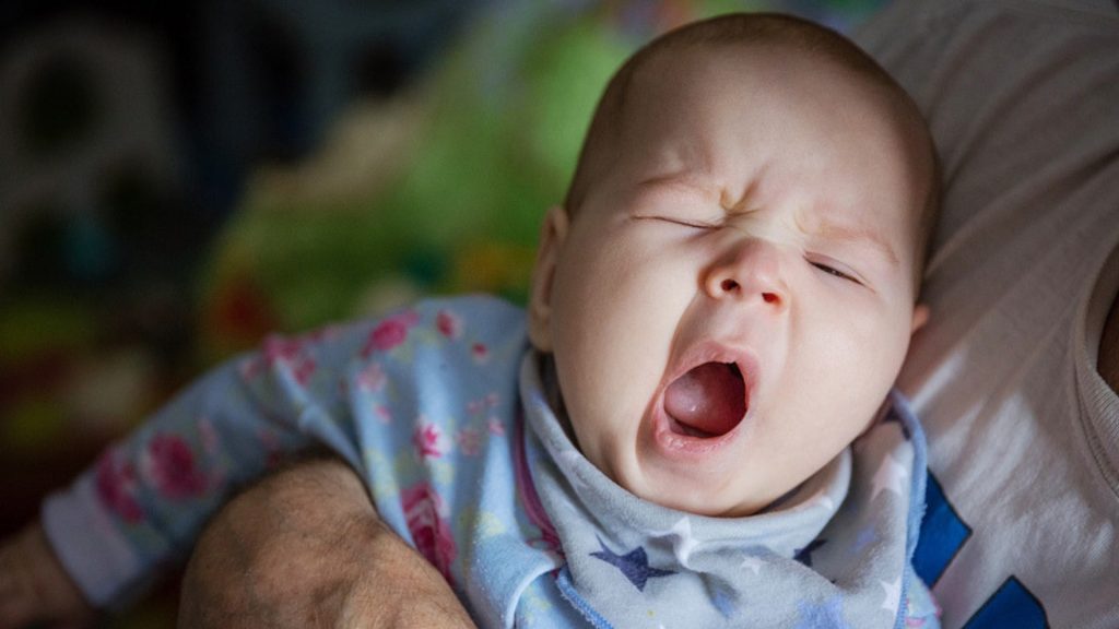 Baby Schlafrhythmus: So kannst du dein Kind sanft unterstützen