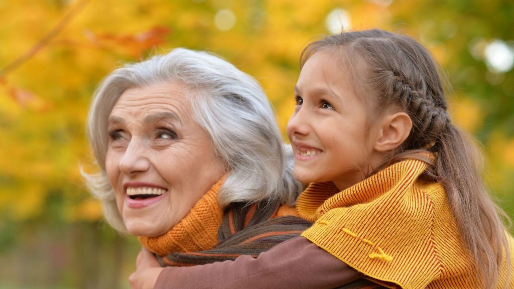 Urlaub bei Oma: Ist es okay, wenn sich Großmutter das gut bezahlen lässt?