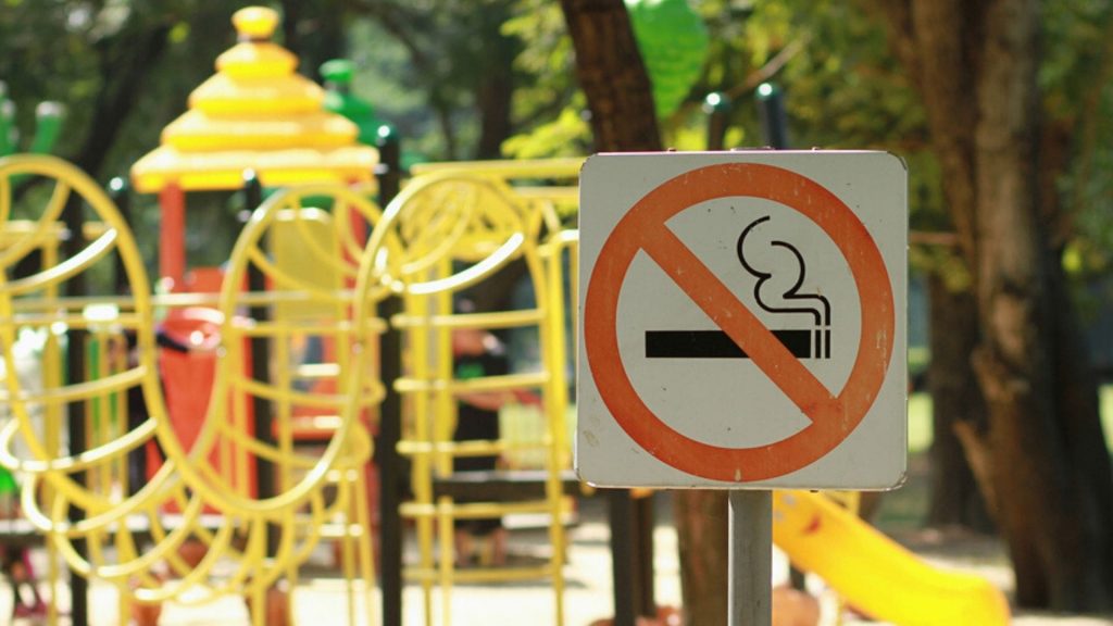 Rauchen auf Spielplätzen ist in Hamburg bald verboten