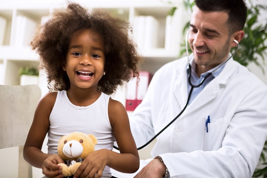 Wann zum Kinderarzt: Der schmale Grad zwischen Vorsicht und Übertreibung