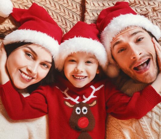 Was gibt es schöneres als die Magic Moments mit seiner Familie als Foto festzuhalten – mit unseren Tipps gelingt es euch auch ohne professionellen Fotografen.