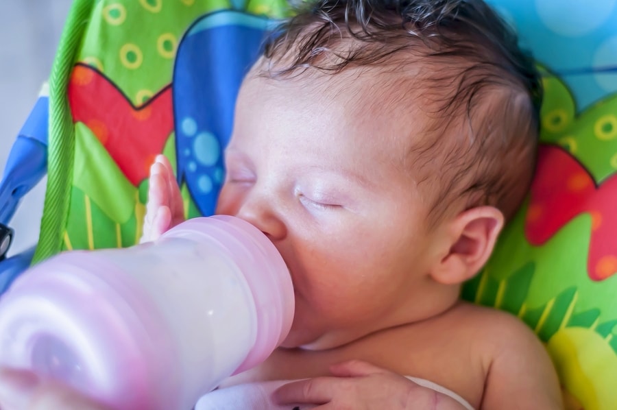 7 Wochen Altes Baby Trinkt Plötzlich Weniger www.echtemamas.de