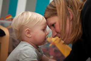 Neurodermitis wird vererbt Mama und Sohn haben Neurodermitis