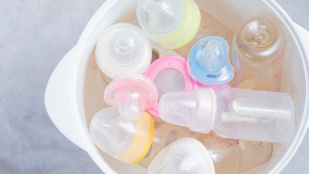 Babyflaschen auskochen: So geht´s!