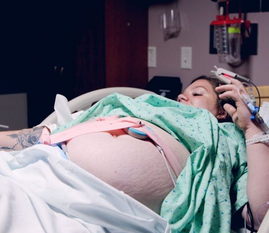 Cytotec: Schwangere im Krankenhausbett