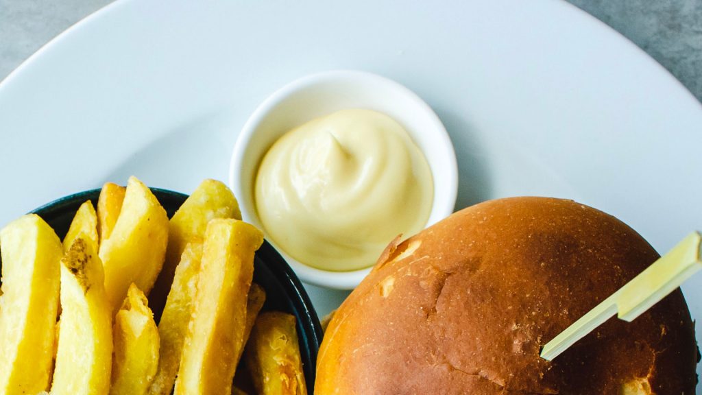 Darf ich Mayonnaise in der Schwangerschaft essen?