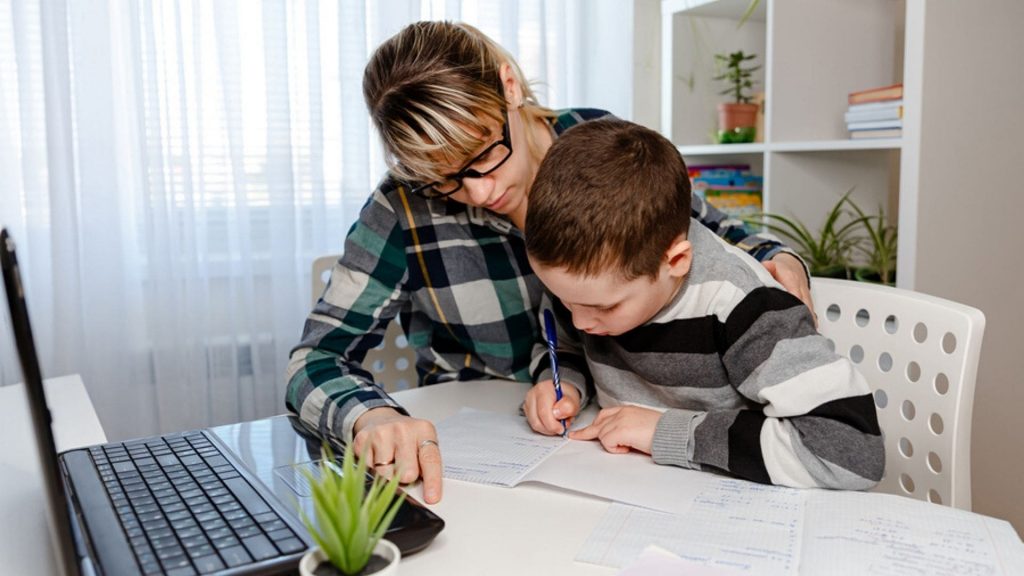 Homeschooling: 6 Tipps für den Schulalltag zuhause