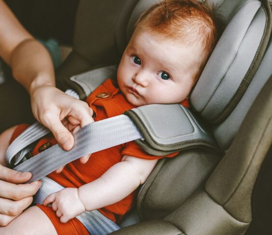 Immer sicher unterwegs: Der neue Test Autokindersitze ist online.