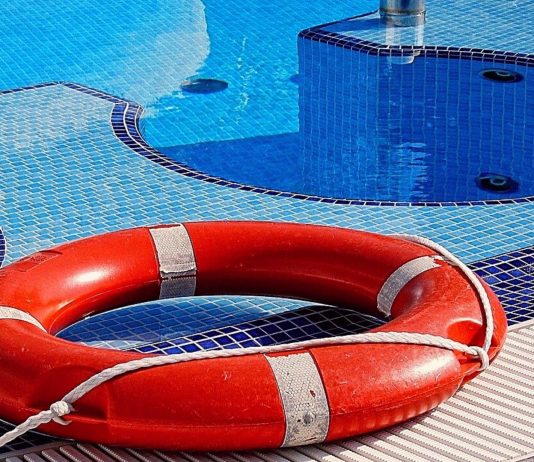 Das 11 Monate alte Baby ist im Pool seiner Eltern ertrunken.