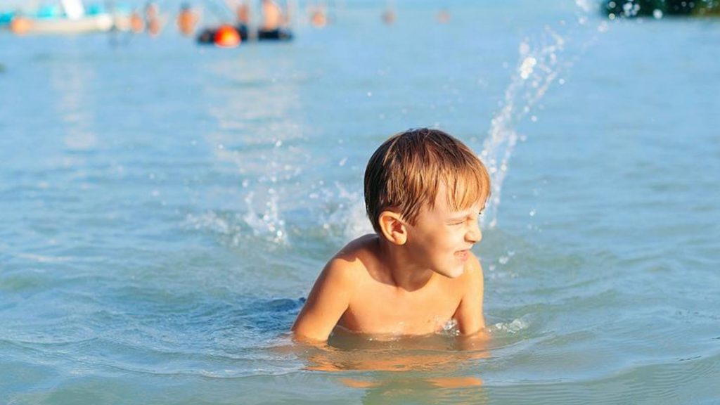 Schock im Kroatien-Urlaub: Nackte Kinder am Strand heimlich gefilmt