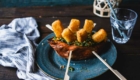 Mjam: Süßkartoffel-Schiffchen mit Backfischstäbchen.
