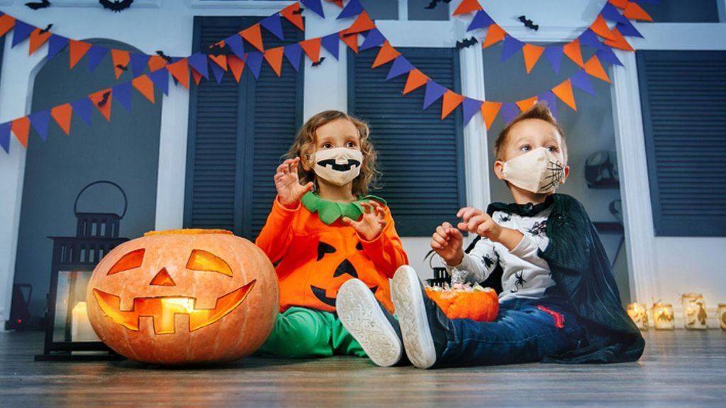 Gesundheitsministerium: Bitte bleibt an Halloween zu Hause!