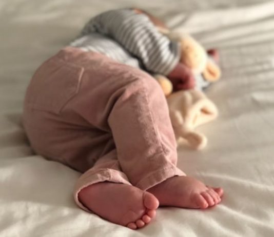 Baby Liam hatte den Verschluss einer Taschentücher-Packung verschluckt