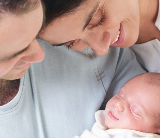 Viele Eltern sehen schon bei ihrem Baby Ähnlichkeiten mit sich selbst