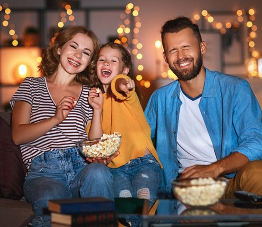 Lieblingsserien gucken macht gemeinsam noch mehr Spaß!