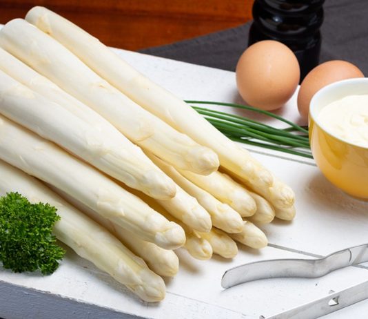 Spargel ist nicht der Schwangerschaft nicht nur erlaubt, sondern auch sehr gesund.