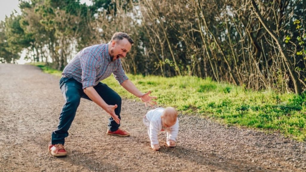 „Keine Minute Ruhe!“ Vater soll sein Kind nach Feierabend betreuen