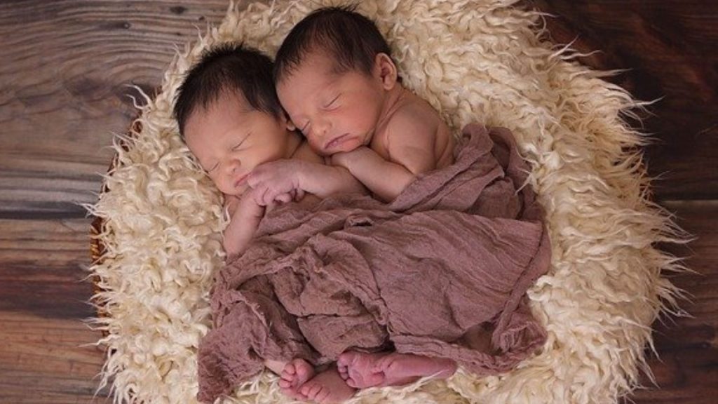 Fataler Seitensprung: Frau bekommt Zwillinge – von zwei Vätern