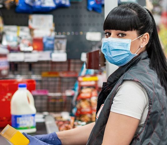 Immer parat – und deswegen auch in der Schusslinie des Zornes: Supermarkt-Angestellte.