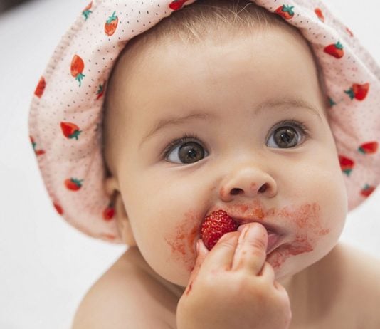 Erdbeeren sind auch für dein Baby gesund.