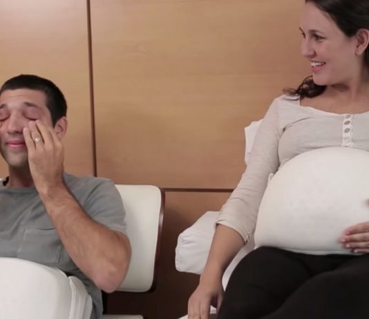 Durch den „HugBelt“ können auch Papas die Bewegungen ihres ungeborenen Kindes spüren
