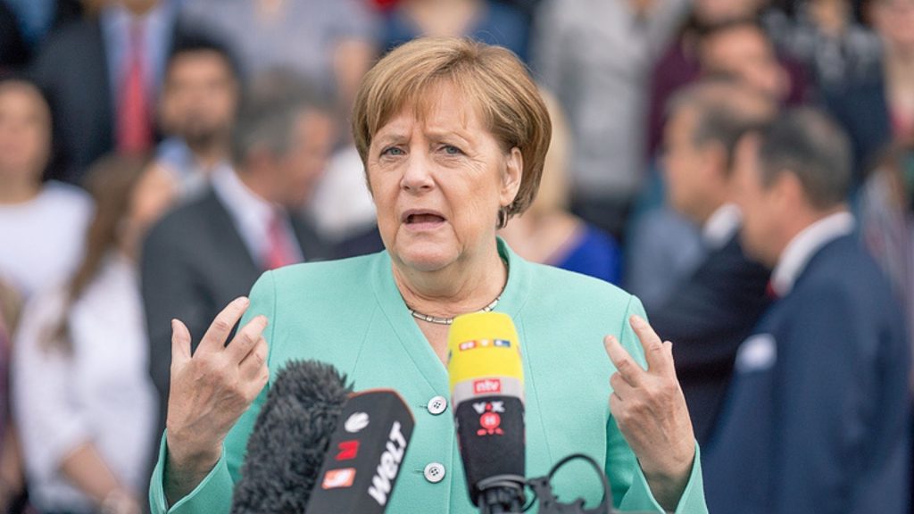 Infektionsschutzgesetz geändert: „Mehr Macht für Merkel“