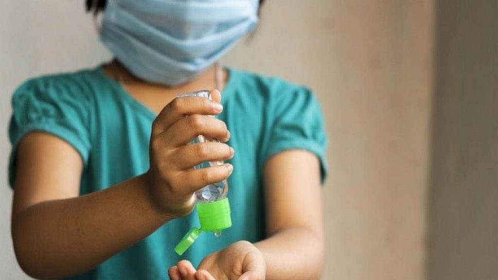 Erkranken Kinder häufiger an Corona? Mediziner zweifeln an RKI-Bericht