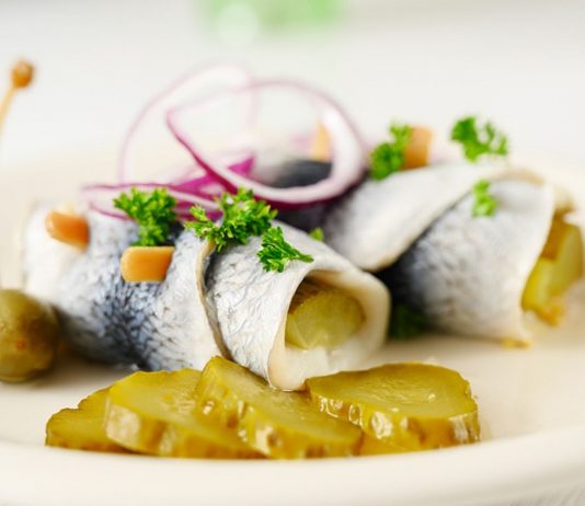 Heißhunger auf Rollmops in der Schwangerschaft? Besser nicht!