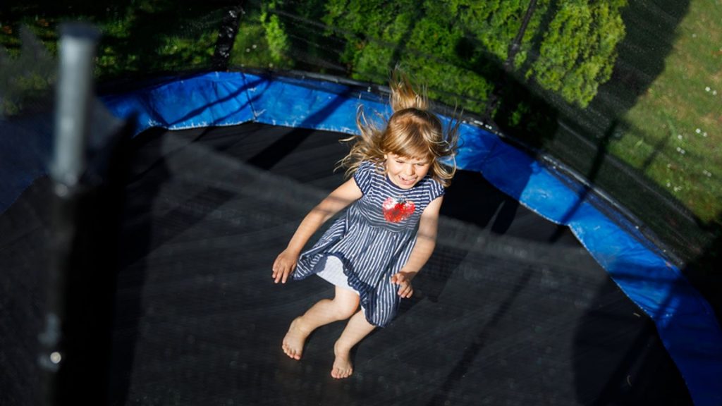 Ist Trampolin für Kleinkinder gefährlich? Wir geben Tipps!