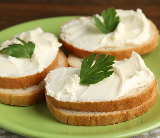 Frischkäse für dein Baby sollte keine Zusatzstoffe enthalten.