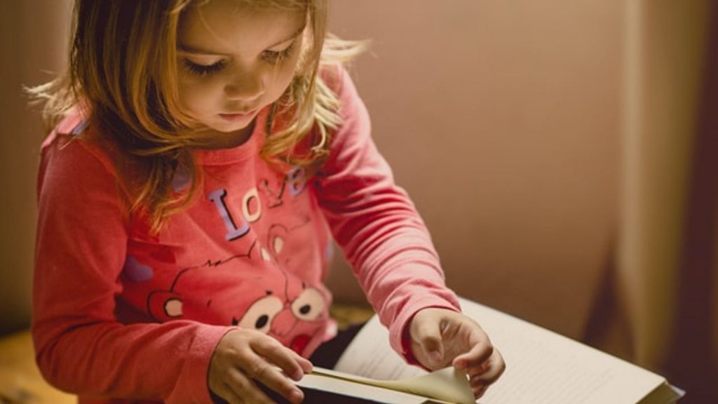 Klarer Vorteil: Kinder, denen vorgelesen wird, kennen 1 Million mehr Worte