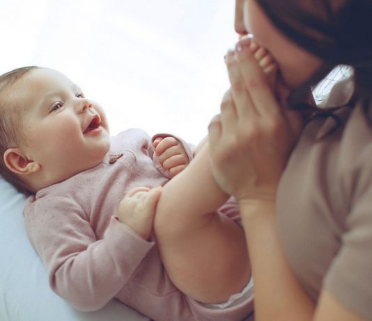 Kümmelzäpfchen fürs Baby helfen gegen Verstopfung, Blähungen, Bauchweh und Co.