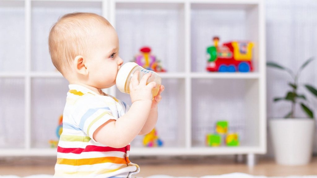 Warum Pfefferminztee für dein Baby gefährlich werden kann