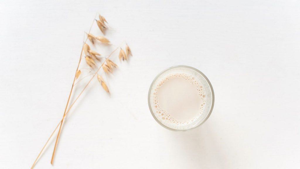 Darf ich Hafermilch in der Schwangerschaft trinken?